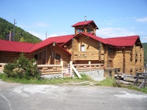 Гостиница Байкальские Терема в Листвянке